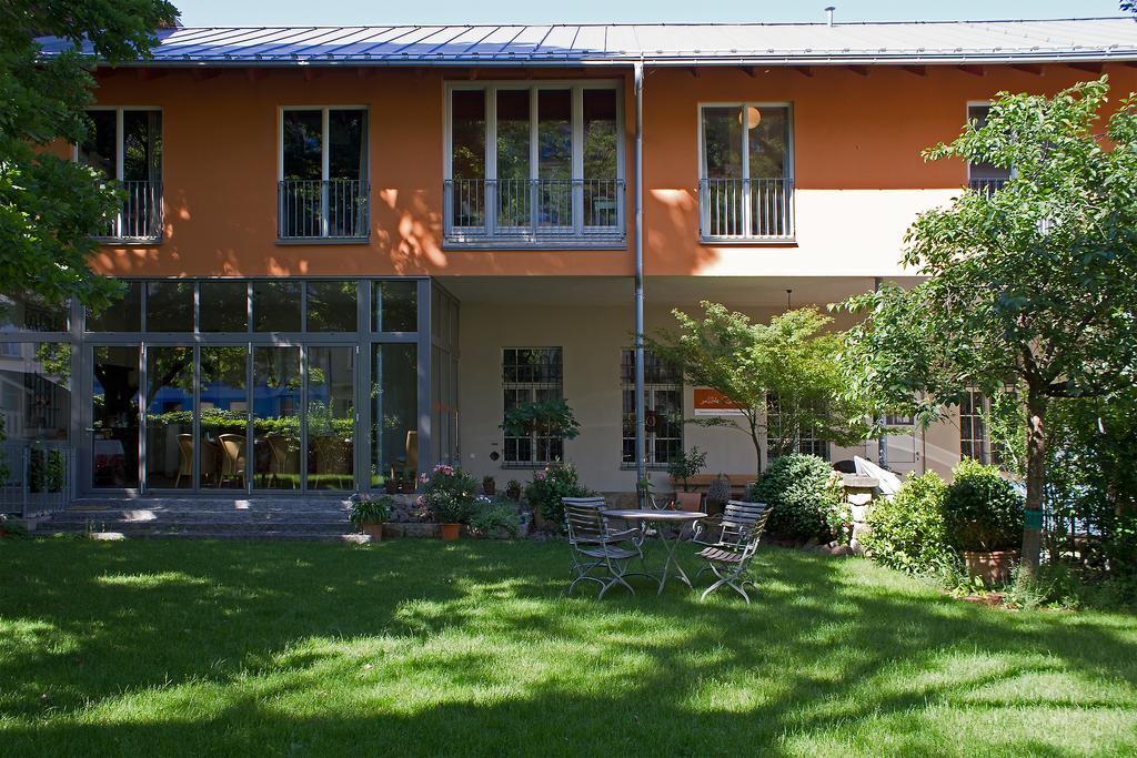 Alte Remise Hotel Dresden Exterior photo